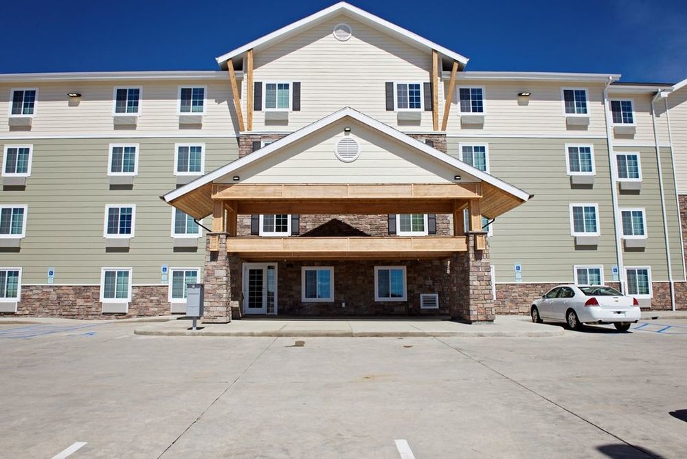 Suburban Studios Watford City Экстерьер фото